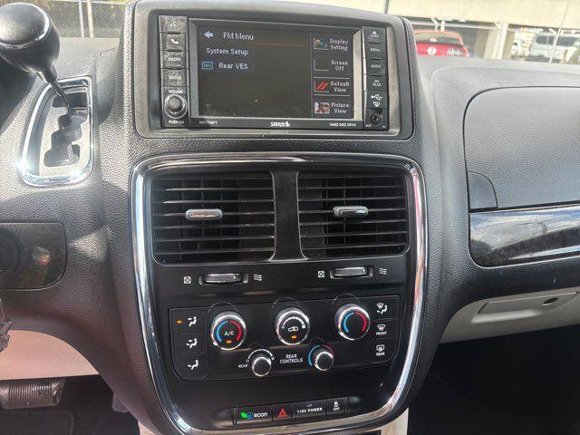Photo of 2016 True Blue Pearlcoat Dodge Grand Caravan
