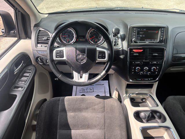 Photo of 2016 True Blue Pearlcoat Dodge Grand Caravan