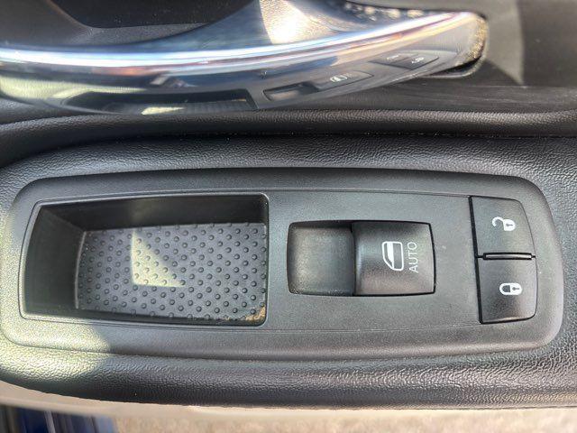 Photo of 2016 True Blue Pearlcoat Dodge Grand Caravan