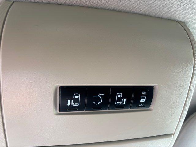 Photo of 2016 True Blue Pearlcoat Dodge Grand Caravan