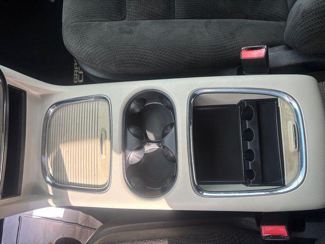Photo of 2016 True Blue Pearlcoat Dodge Grand Caravan