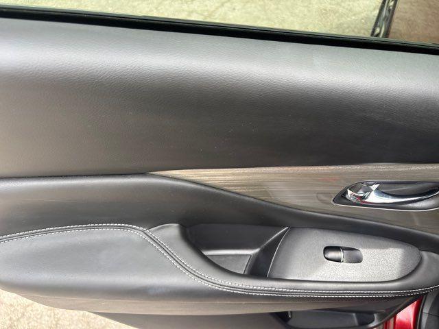 Photo of 2017 Cayenne Red Metallic Nissan Murano
