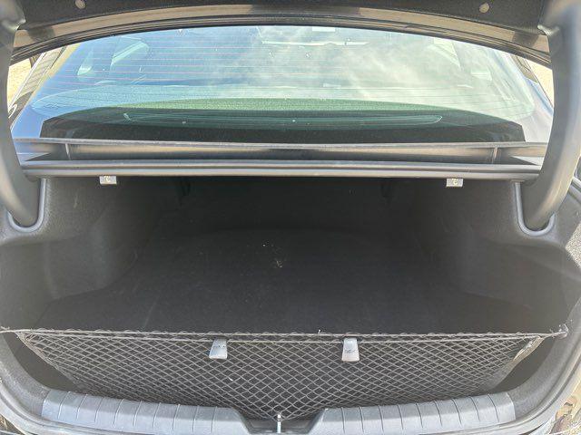 Photo of 2025 Aurora Black Pearl Kia K5