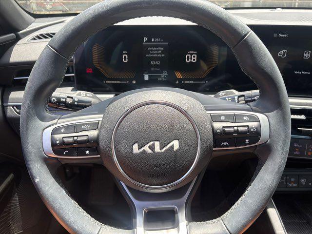 Photo of 2025 Aurora Black Pearl Kia K5