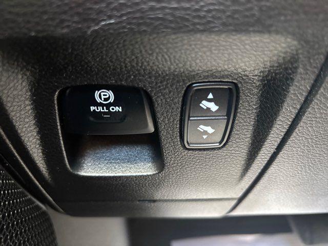 Photo of 2021 Diamond Black Crystal Pearlcoat RAM 1500