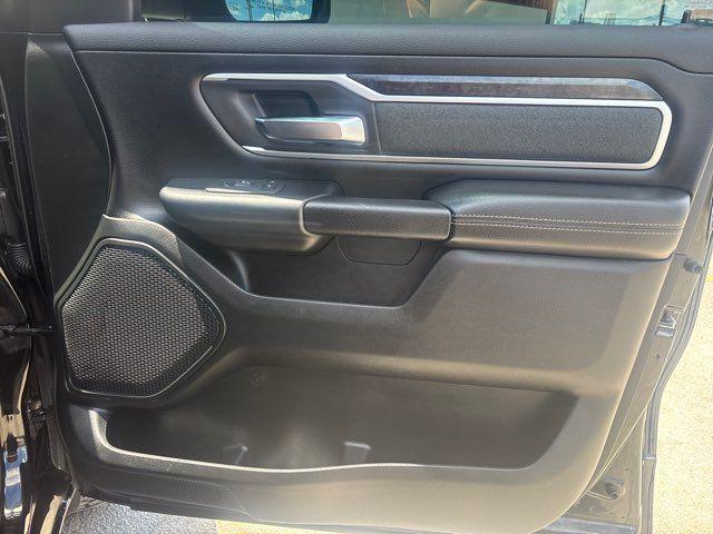 Photo of 2021 Diamond Black Crystal Pearlcoat RAM 1500