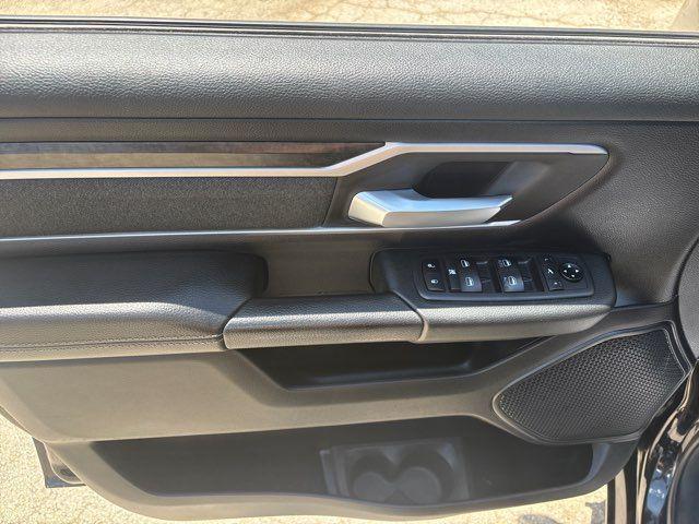 Photo of 2021 Diamond Black Crystal Pearlcoat RAM 1500