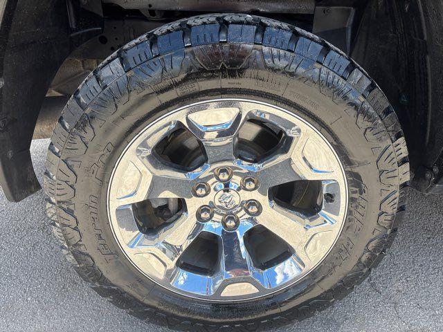 Photo of 2021 Diamond Black Crystal Pearlcoat RAM 1500