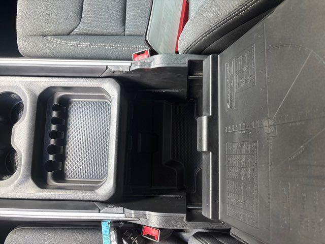 Photo of 2021 Diamond Black Crystal Pearlcoat RAM 1500