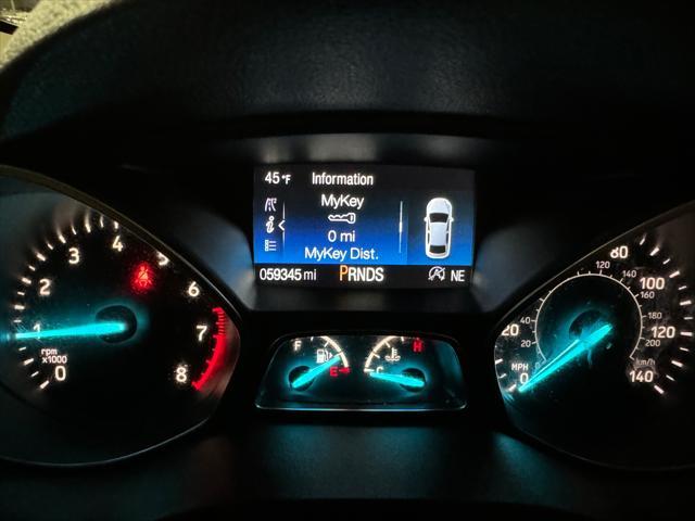 Photo of 2018 Magnetic Metallic Ford Escape