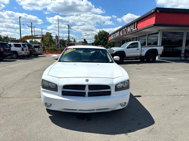 Photo of 2010 White Dodge Charger