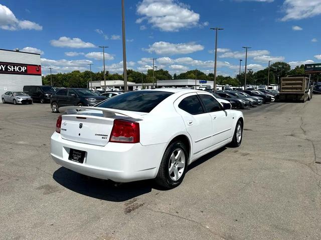 Photo of 2010 White Dodge Charger