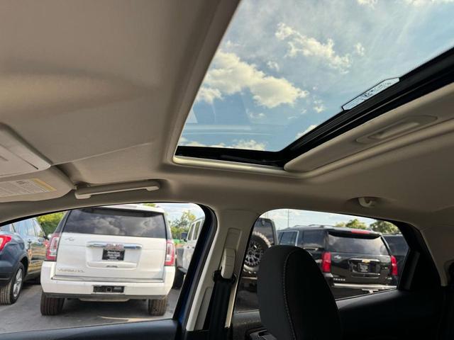 Photo of 2020 Lightning Blue Metallic Ford EcoSport