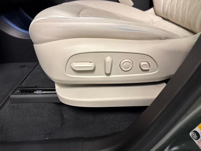 Photo of 2024 Sage Metallic Buick Enclave