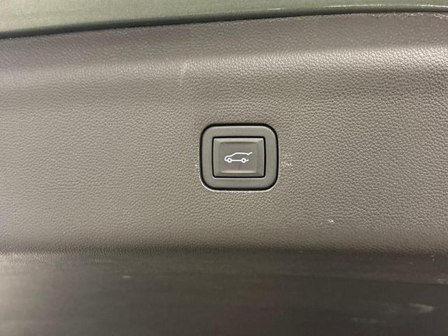 Photo of 2024 Sage Metallic Buick Enclave