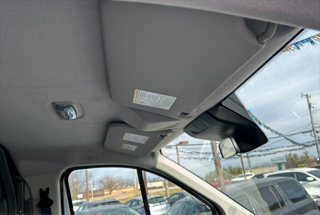 Photo of 2016 Oxford White Ford Transit-250