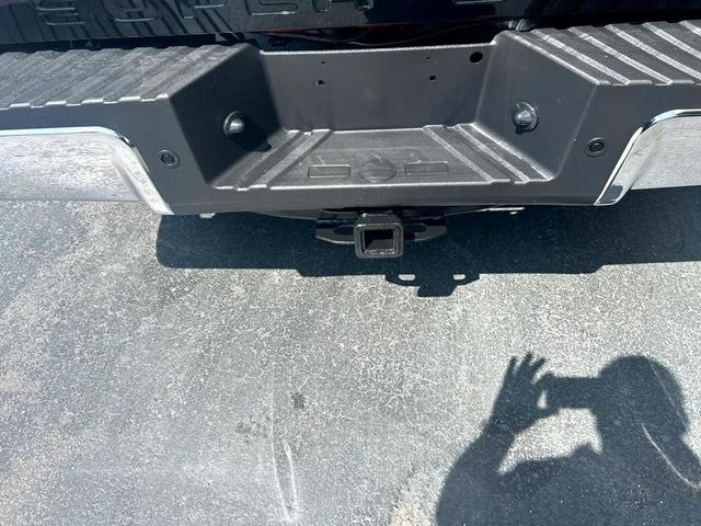 Photo of 2016 Shadow Black Ford F-350