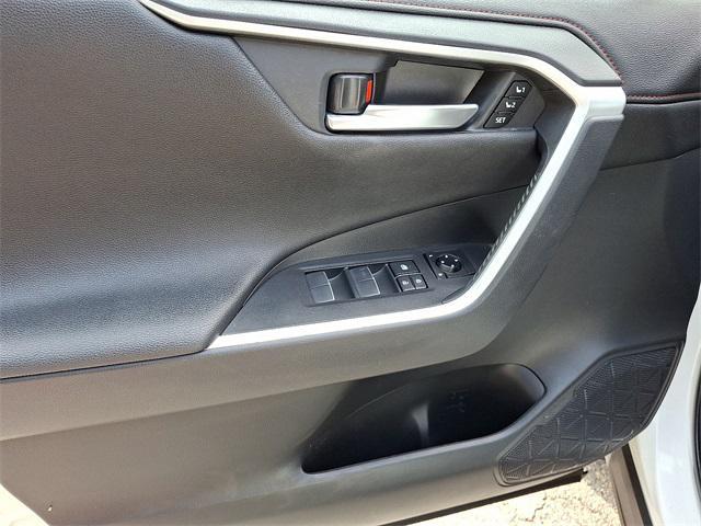 Photo of 2021 02qj Toyota RAV4 Prime