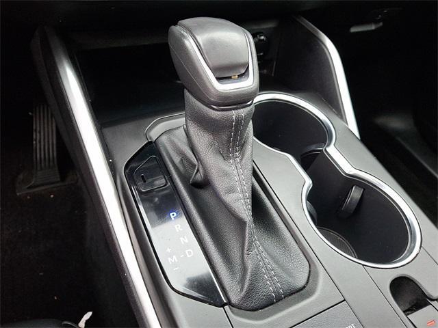 Photo of 2022 08x8 Toyota Highlander