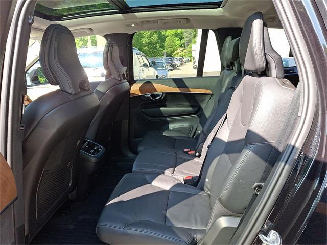 Photo of 2023 Onyx Black Metallic Volvo XC90