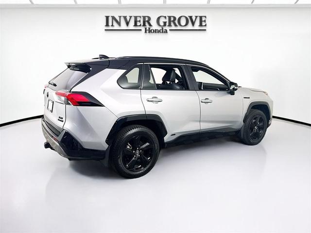Photo of 2020 Silver Sky Metallic w/Midnight Black Roof Toyota RAV4 Hybrid