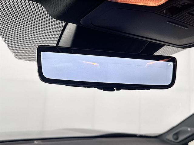 Photo of 2020 Silver Sky Metallic w/Midnight Black Roof Toyota RAV4 Hybrid