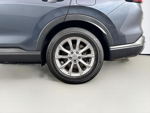 Photo of 2023 sparkle silver metallic Honda CR-V