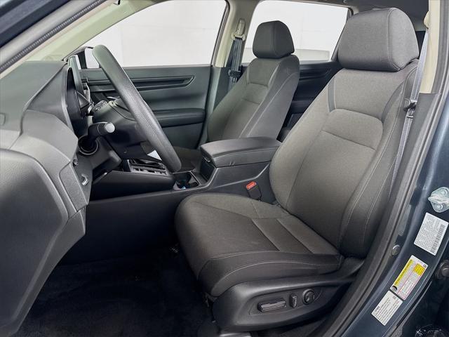 Photo of 2023 sparkle silver metallic Honda CR-V