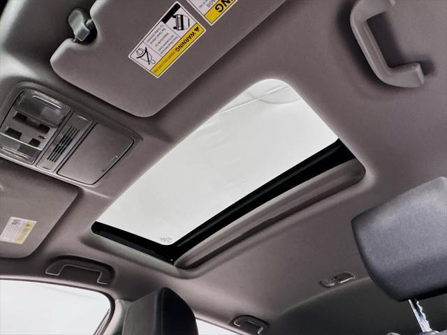 Photo of 2022 CRYSTAL BLACK Honda CR-V