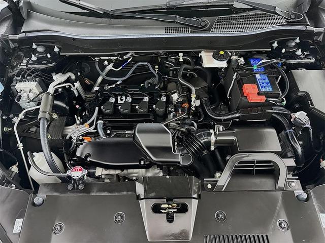 Photo of 2025 sparkle silver metallic Honda CR-V
