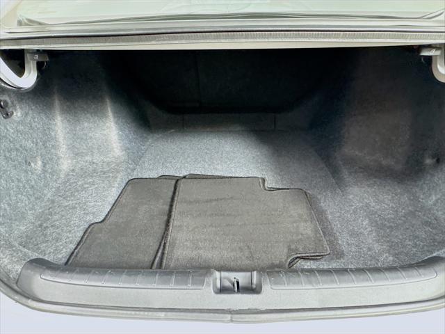 Photo of 2021 White Honda Accord