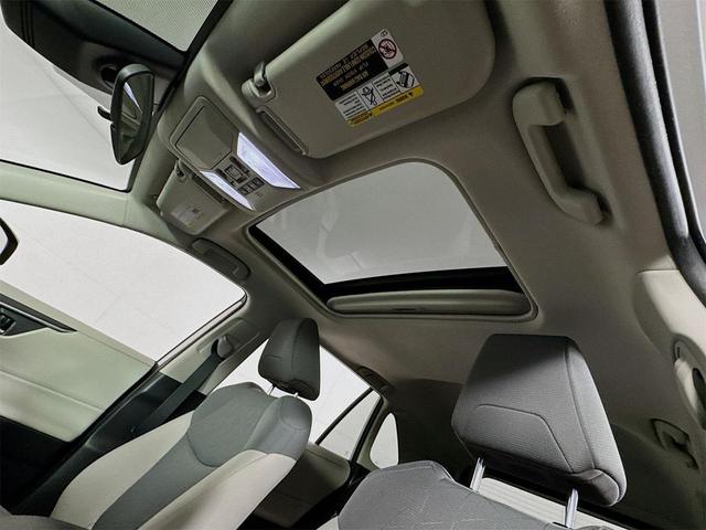 Photo of 2022 Silver Toyota RAV4 Hybrid