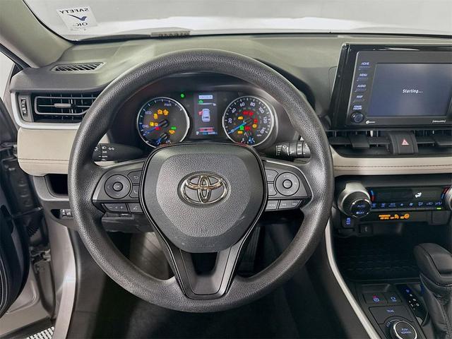 Photo of 2022 Silver Toyota RAV4 Hybrid