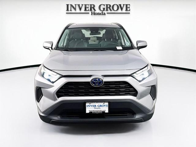 Photo of 2022 Silver Toyota RAV4 Hybrid