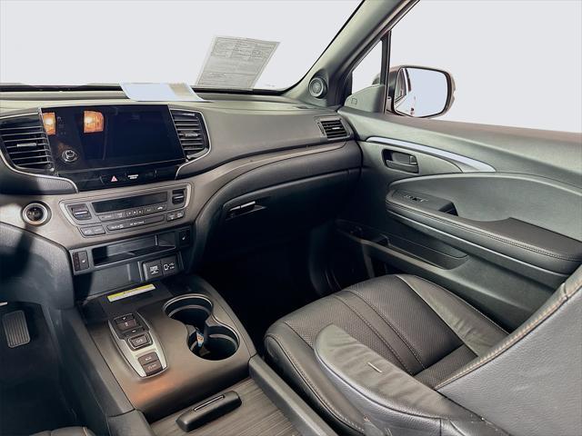 Photo of 2023 Red Honda Passport