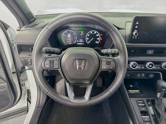 Photo of 2024 White Honda CR-V Hybrid
