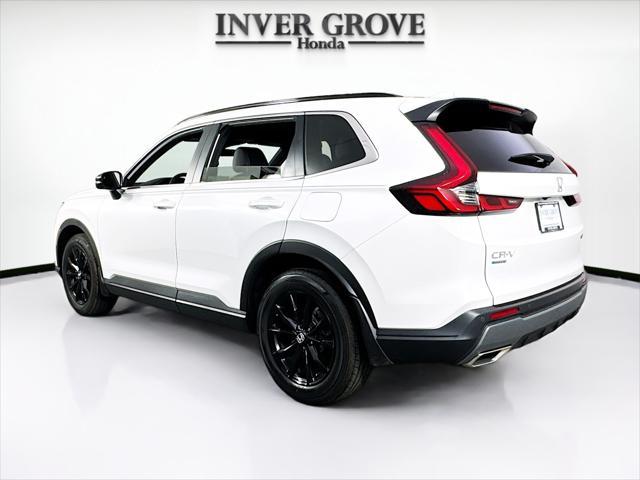 Photo of 2024 White Honda CR-V Hybrid