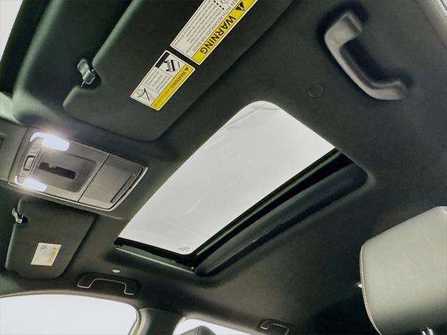 Photo of 2024 White Honda CR-V Hybrid