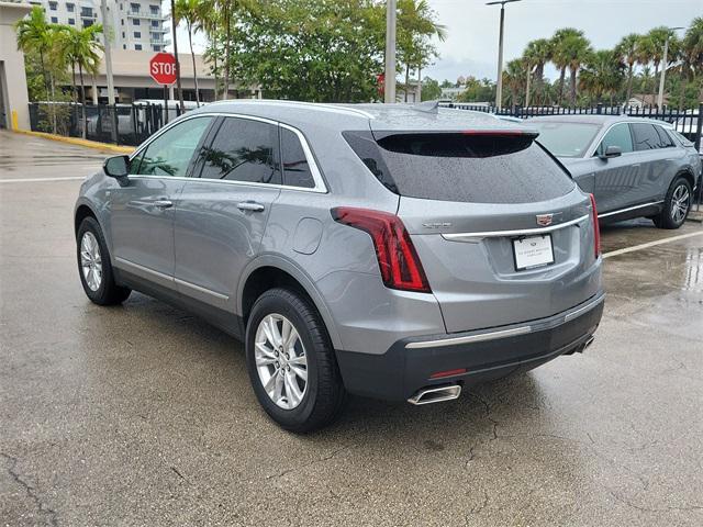 Photo of 2025 Argent Silver Metallic Cadillac XT5
