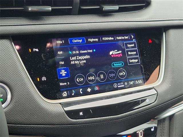 Photo of 2025 Argent Silver Metallic Cadillac XT5