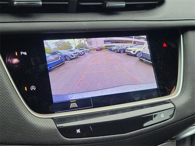 Photo of 2025 Argent Silver Metallic Cadillac XT5