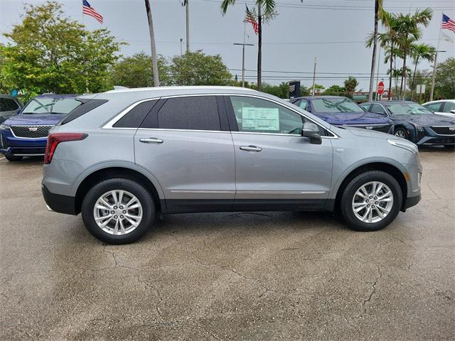 Photo of 2025 Argent Silver Metallic Cadillac XT5