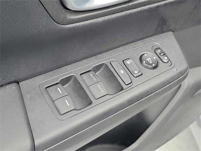 Photo of 2023 Gray Honda CR-V Hybrid