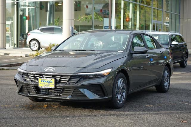 Photo of 2025 Amazon Gray Hyundai ELANTRA HEV