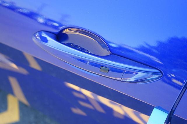 Photo of 2025 Intense Blue Hyundai ELANTRA HEV