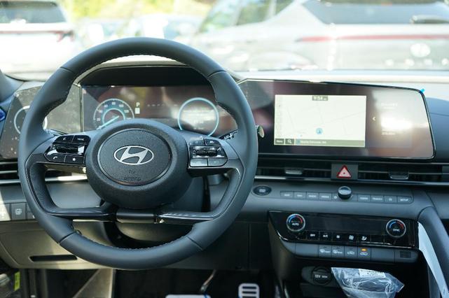Photo of 2025 Intense Blue Hyundai ELANTRA HEV