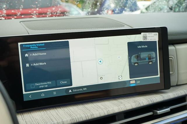 Photo of 2025 Gray Hyundai SANTA FE HEV