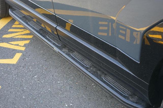 Photo of 2025 Gray Hyundai SANTA FE HEV