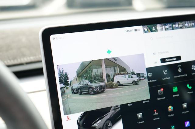 Photo of 2021 Deep Blue Metallic Tesla Model 3