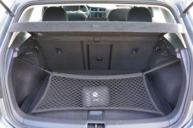 Photo of 2018 Platinum Gray Metallic Volkswagen Golf